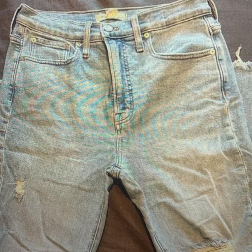 Madewell Frayed Hem Light Blue Jeans - Picture 3 of 4